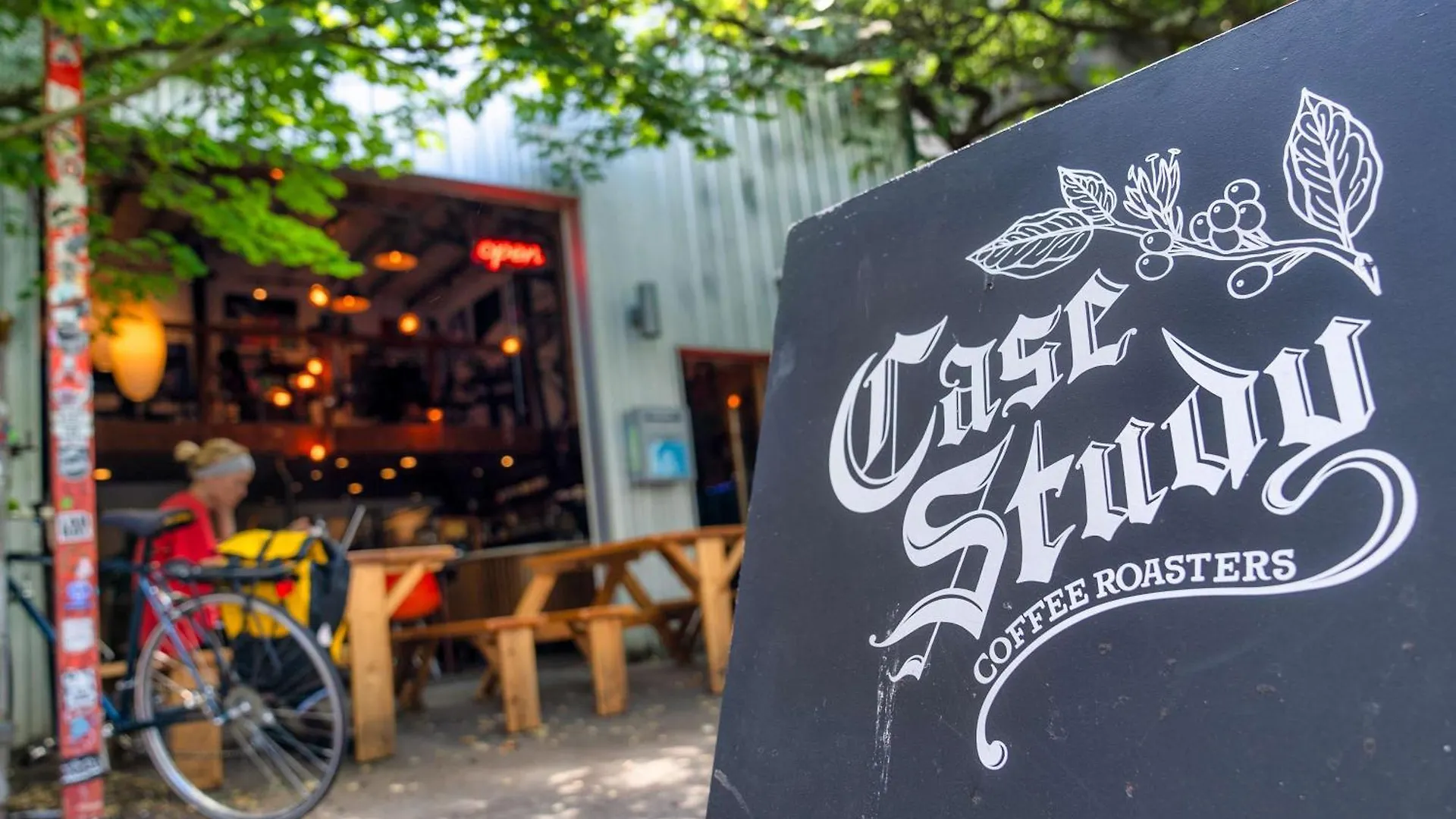 Stay Portland - The Tiny Oasis Steps To Local Coffee & Restaurants Apartment