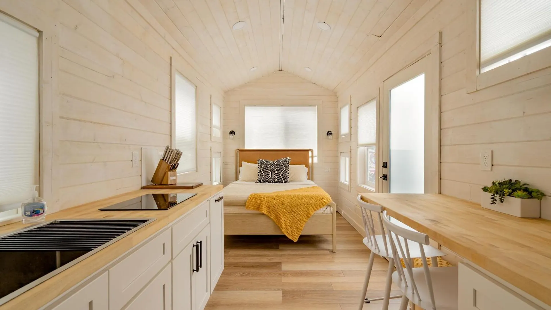 Apartment Stay Portland - The Tiny Oasis Steps To Local Coffee & Restaurants United States