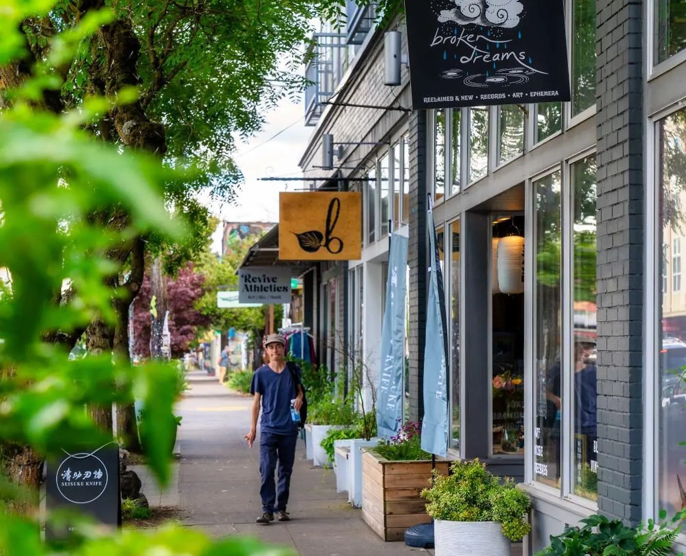 Apartment Stay Portland - The Tiny Oasis Steps To Local Coffee & Restaurants